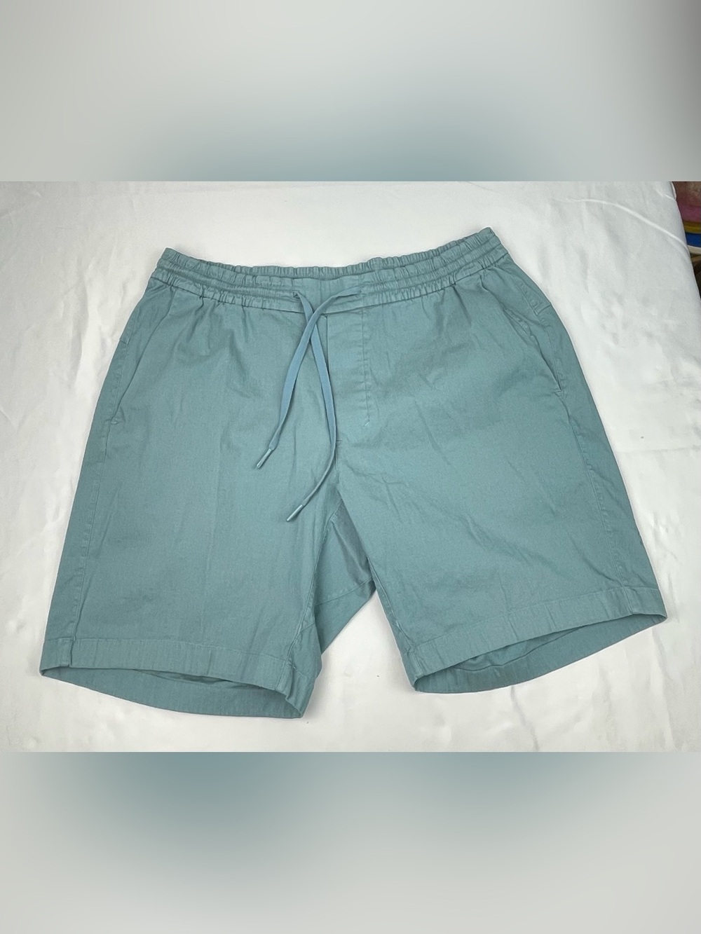 Lululemon Bowline Shorts Size Large Men's Green Drawstring Ripstop 8" Inseam